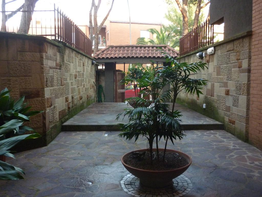 Eur Nir Residence Roma Esterno foto